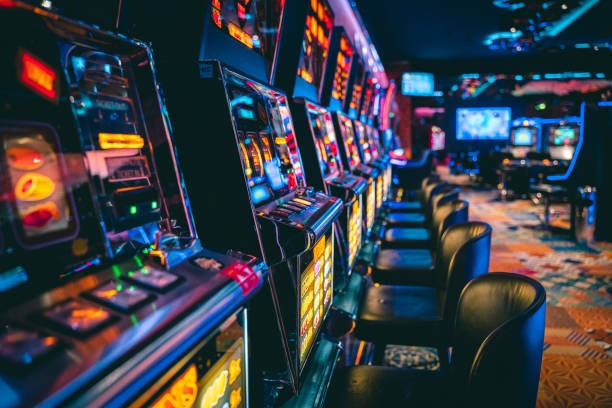Pretty Gaming live-dealer table interface showing multi-camera view and betting controls